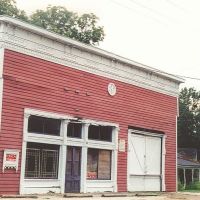 rare victorian false front commerical building, Utica Miss (8-8-2000), Пелахатчи