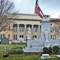 Pearl River County Courthouse - Built 1918 - Poplarville, MS, Попларвилл