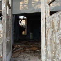 Abandoned School in Merigold, Ренова