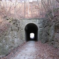 Rocheport Tunnel - Katy Trail, Деслог