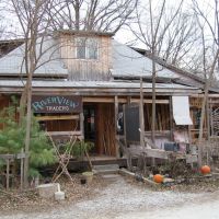 River View Traders shop on Katy Trail, Диксон