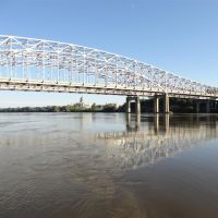 US 54 US 63 bridges over the Missouri River from the boat dock, Jefferson City, MO, Кап Гирардиу