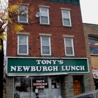 Tonys Newburgh Lunch, Ньюбург