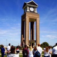 Missouri Western Clock Tower on September 11th, Олбани (Рэй Кантри)