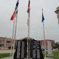 Veterans Memorial, Chillicothe, MO, Олбани (Рэй Кантри)
