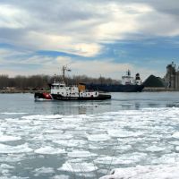 Todays weather: Lake ice still coming down, icebreaker on the way to assist freighter., Порт-Гурон