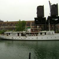 An elegant old yacht from the Detroit River, Ривер-Руж