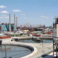water treatment plant & Zug Island belching its crap, Ривер-Руж