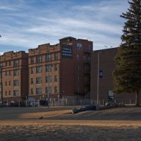 The Tripp & Dragstedt Apartments Next to Butte High, Бьютт