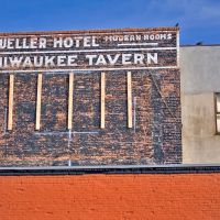 Hotel and Tavern Across from Milwaukee Train Depot, Бьютт