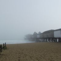 The pier disappears in the fog., Олд-Орчард-Бич