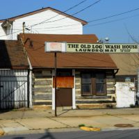 Old Log Wash House, E Patrick St, Frederick MD, Фредерик