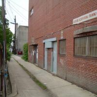 Alley behind Eastern Ave (Eastside Occupational Training Center), Ессекс