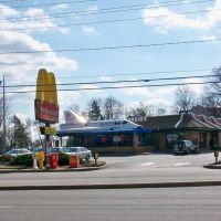 Mc Shuttle at McDonalds Parkville, Карни