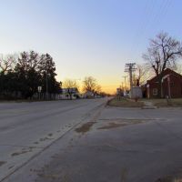 Sunrise in Ansley, Nebraska. Viewing southerly from the intersection of Division St. (Neb. State Hwys. 2 / 92) and the Ansley City Park entrance drive., Беллив