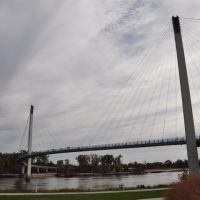 Bob Kerrey Pedestrian Bridge, Missouri River, Omaha, NE, Омаха