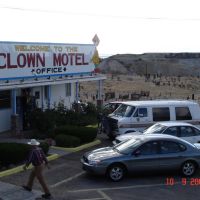 Tonopah Clown Motel & Cemetary, Тонопа