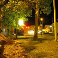 Main Street and Teller at Night, Бикон