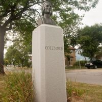 Columbus Statue - Bethlehem Park, Бласделл
