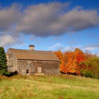 Autumn barn, Гейтс