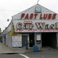 The Car wash on Queens Blvd, NY, USA., Джамайка