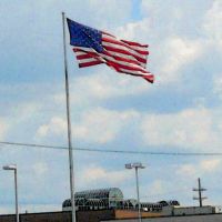 american flag on parkway, Джонсон-Сити