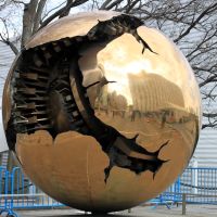 联合国总部-【破碎的地球】-意大利赠送, Лонг-Айленд-Сити