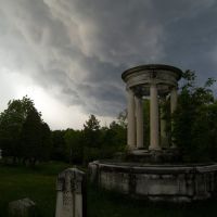 The Boyd monument at the edge of the storm, Менандс