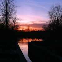 Sunset on the Erie Canal, Миноа
