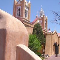 San Felipe de Neri Church, Old Town Albuquerque, Лас-Крукес