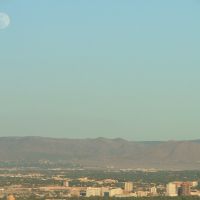 Full Moon over Albuquerque, New Mexico, Сандиа