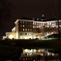 A late night scenery view of baker center, Атенс