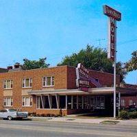 Town House Motel in East Cleveland, Ohio, Ист-Кливленд