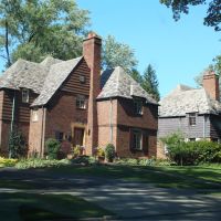 Brewster Road. A John D Rockefeller Jr. development in East Cleveland Ohio of French Norman Style architecture, Ист-Кливленд