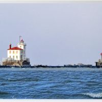 Lighthouse at the mouth of the Grand River, Ментор