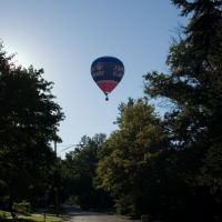 Hot air balloon over W 7thSt. Marysville, OH, looking west., Милфорд