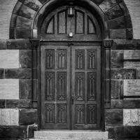Door to St. Johns Lutheran Church, Нортридж