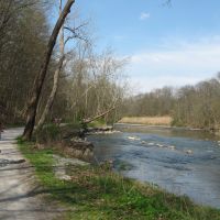 Cuyahoga River and towpath trail, near Peninsula, Cuyahoga Valley National Park, Ohio, Пенинсула