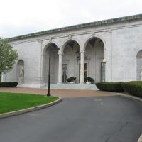 Butler Institute of American Art, Youngstown, Ohio, Хаббард