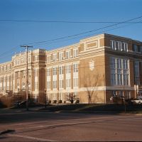 Huntington High School 35mm, Чесапик