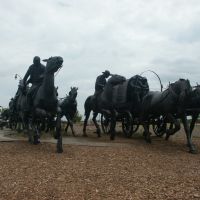 “UN HORIZONTE MUY LEJANO” . Oklahoma Land Run Monument, Бартлесвилл