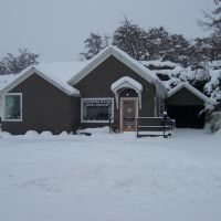 The Dalles Realty after heavy snow, Даллес