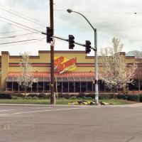 Red Robin -/- Biddle and East Jackson Medford, Oregon, Медфорд