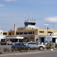 Wilkes-Barre/Acranton International Airport (AVP/KAVP) Control tower and old terminal, Авока