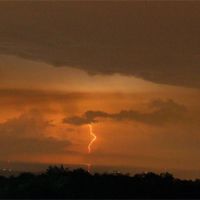 cloud to cloud lightning, Джонстаун
