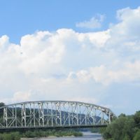 Rt 22 Bridge, Истон