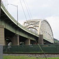 Easton-Phillipsburg Toll Bridge, Истон