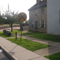 Railroad crossing sign, Spring Mill, PA, Коншохокен