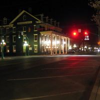 Lewisburg Hotel (night), Линнтаун