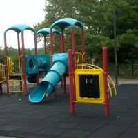 Barbey Park Playground Equipment, Ридинг